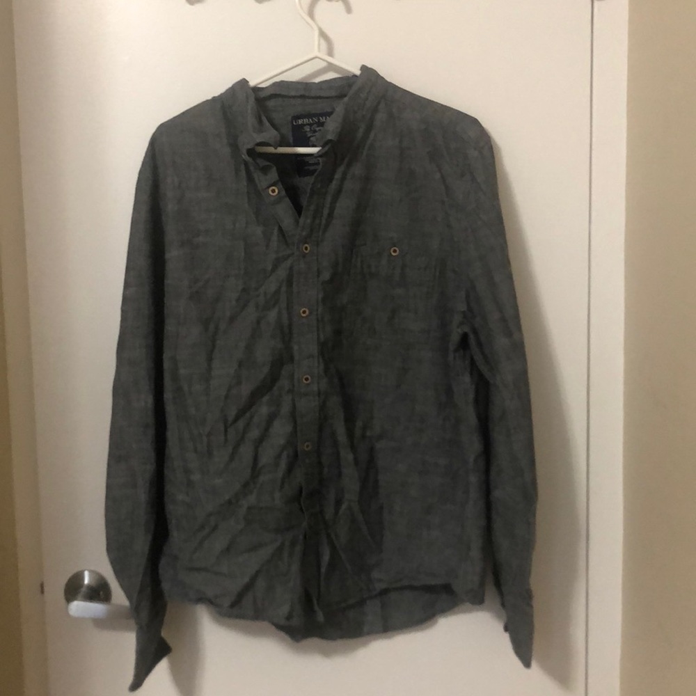 Men’s button up long sleeve